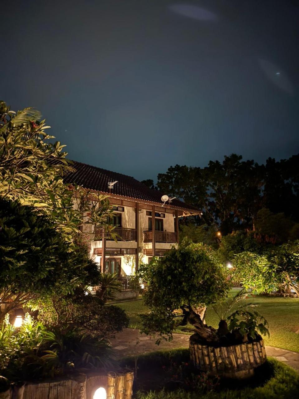 Singgahsana Villa Langkawi Kuah Exterior photo